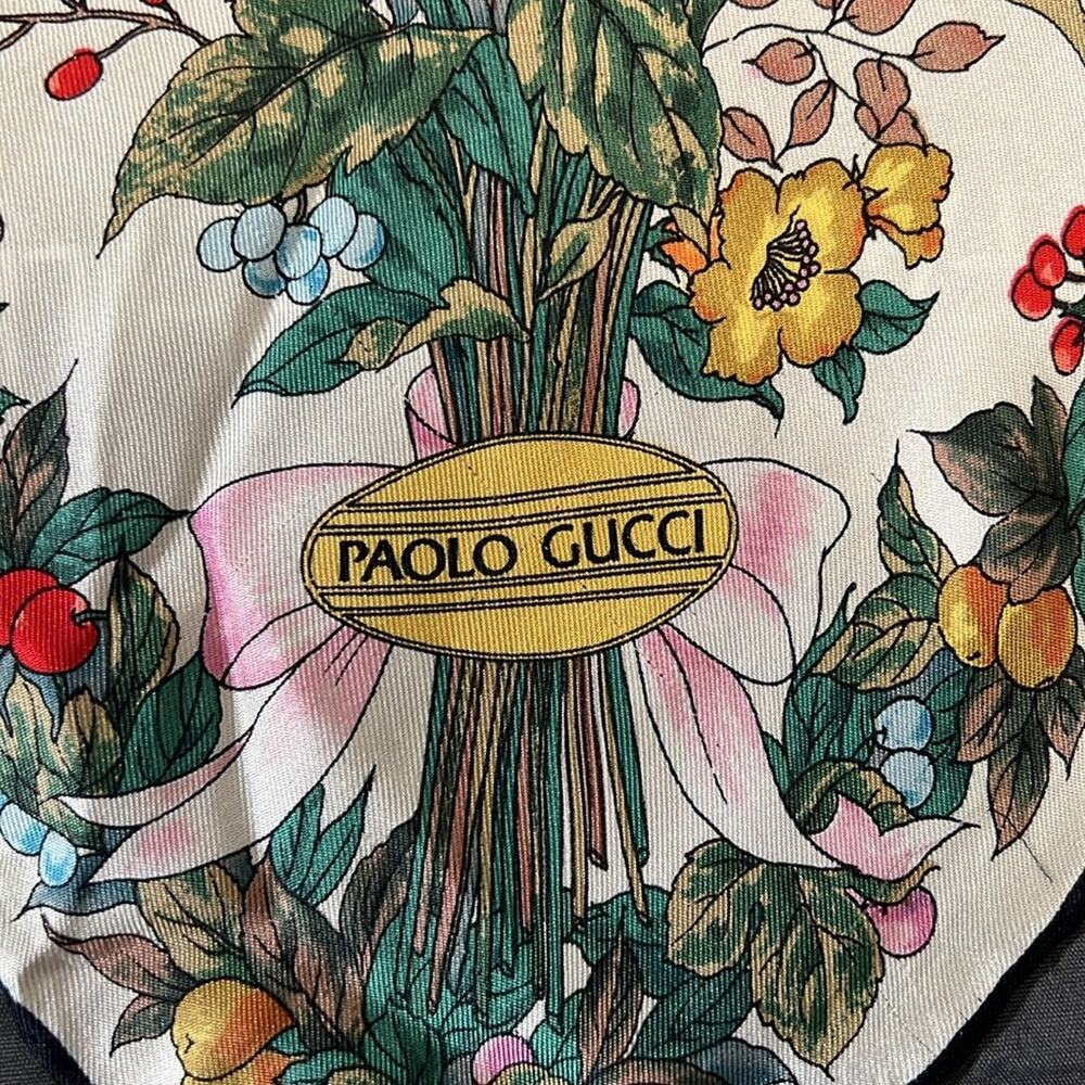 Paolo Gucci Rare Vintage Silk Floral Scarf 90cm Square - Picture 3 of 4